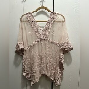 Elegant Lace Trim Blush Tunic